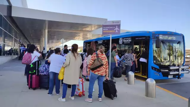 La ruta Va y Ven cobra 40 pesos comparada a los casi 400 de los taxis