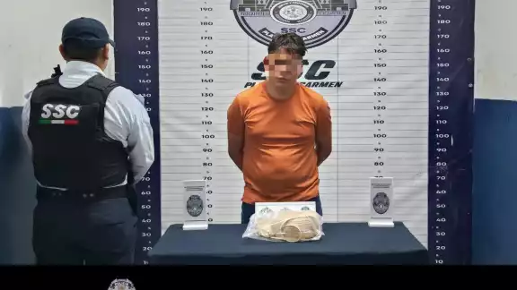 Detiene la policía a colombiano por golpear a su pareja sentimental Detiene la policía a colombiano por golpear a su pareja sentimental
