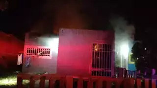 Se desconoce el origen del incendio de la casa en Umán