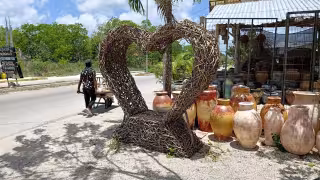 La disminución del turismo en Tulum ya afecta a las comunidades del interior.