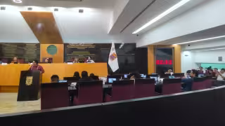 Legislativo aprueba exhorto para modernizar servicio eléctrico en Isla Arena