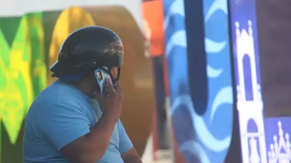 Vecinos denuncian recibir llamadas telefónicas en las que piden dinero u ofrecen falsos premios