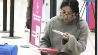 Muchos viajeros terminan tirando sus pertenencias.