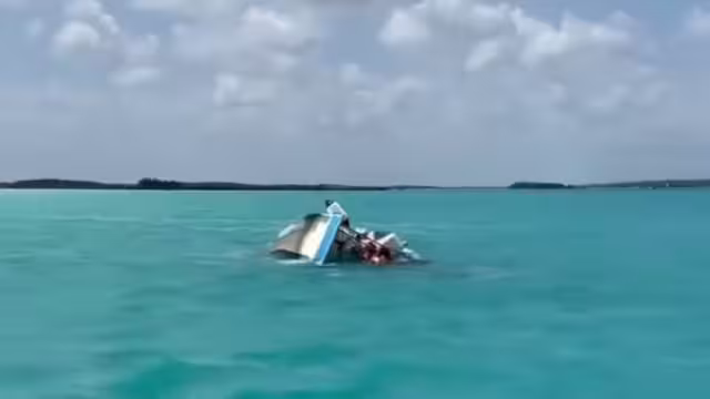 Se hunde embarcación en Bacalar