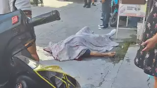 Fuerte movilización policiaca tras ataque armado en Villas de Santa Ana; un hombre pierde la vida