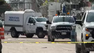 Exigen  a la CFE de responsabilizarse tras la muerte de un hombre por electrocutarse en Alfredo V. Bonfil  