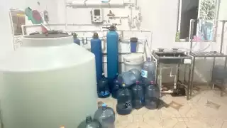 Ciudadanos denunciaron la mala calidad del agua “purificada” vendida en la vía pública en Ciudad del Carmen.