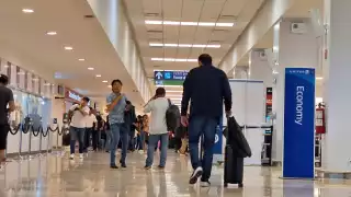 ¿Cuánto cuesta un viaje en taxi del aeropuerto de Cancún a Tulum?