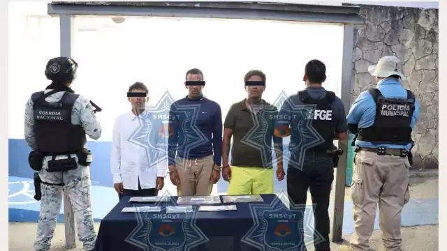 Los detenidos fueron identificados como José “N”, Yendry “N”, 28 años y Natanael “N”
