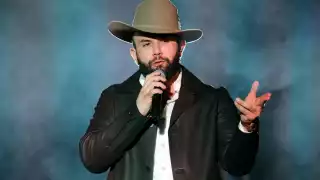 Carín León reitera que no desea colaborar con Christian Nodal