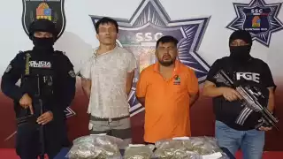 Capturan a dos menores y dos adultos por posesión de drogas en Cancún