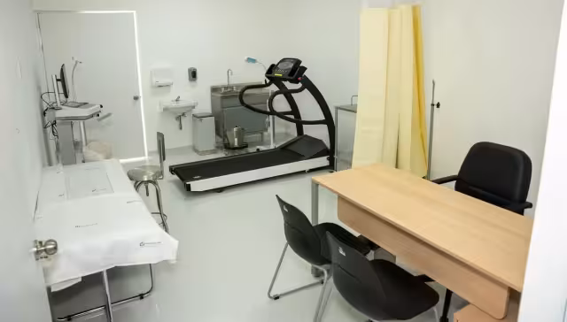 Transformador insuficiente impide funcionamiento total del hospital