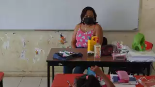 Histórico aumento salarial del 10% para maestros de Campeche en 2025