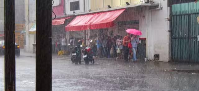 Piden tomar medidas de prevención ante las tormentas eléctricas en Yucatán