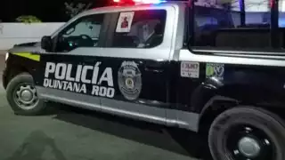 Vandalizan vehículo particular en colonia Jesús Martínez Ross