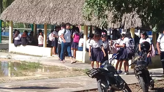 Alumnos están atravesando serias dificultades, ya que la comisaría Santa Rosa y Anexas se inundó