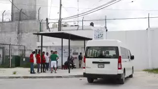 Hombre que raptó a una niña en Cancún teme por su vida; lo envían a una celda aislada en el Cereso