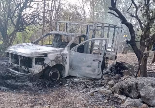 Un cable de baja tensión habría provocado que su camioneta se incendiara