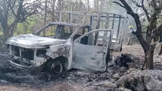 Un cable de baja tensión habría provocado que su camioneta se incendiara