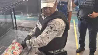 Droga camuflada: localizan paquete con sustancia ilícita en empresa de ventas en línea