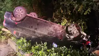 En el accidente no se reportaron personas lesionadas, solo daños materiales