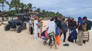 Migrantes cubanos llegan a Tulum tras una semana en altamar