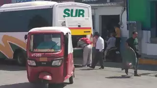Pobladores de Sabancuy confían en los "pochimóviles" como medio de transporte seguro 
