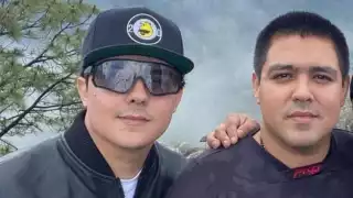 Gail Toys fue impactado por múltiples detonaciones de un arma en un restaurante de Ensenada.