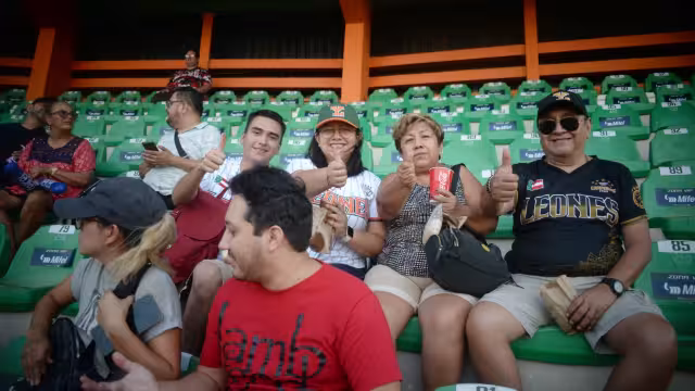 Personas asistieron después de la jornada electoral