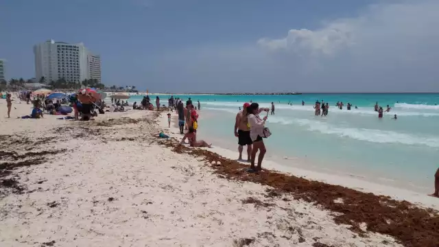 Playa Fórum se localiza cerca de Punta Cancún, en la Zona Hotelera