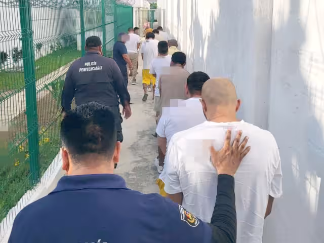 Traslado de reos del Cereso de Cancún a Chetumal expone violencia y abusos