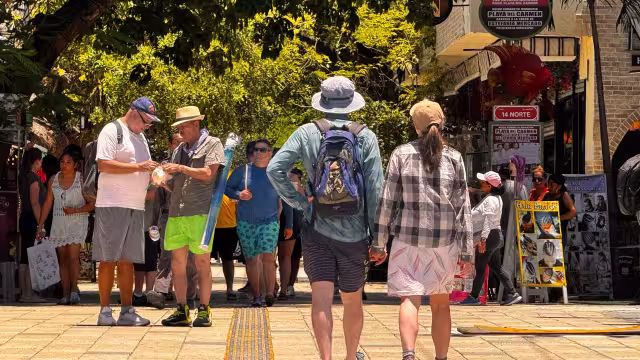 La afectación mantiene ocupación hotelera entre 30 y 35% en plena temporada baja, impactando los ingresos del municipio, sin otra industria que lo respald