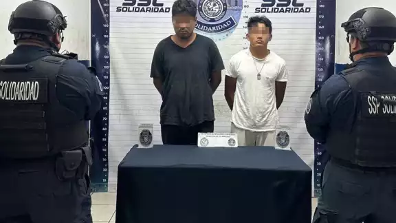Policías fueron agredidos mientras investigaban sobre disparos. Policías fueron agredidos mientras investigaban sobre disparos.