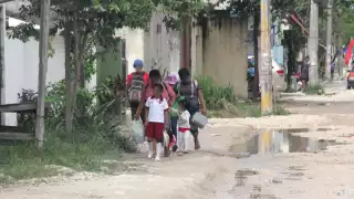 De acuerdo con catedráticos, en Cancún persisten las carencias de servicios básicos, salud, seguridad y movilidad