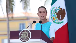 Sheinbaum reconoce a la Armada de México en aniversario 205