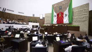 Congreso de Yucatán aprueba nuevas reglas electorales y reconocimiento a enfermeras destacadas