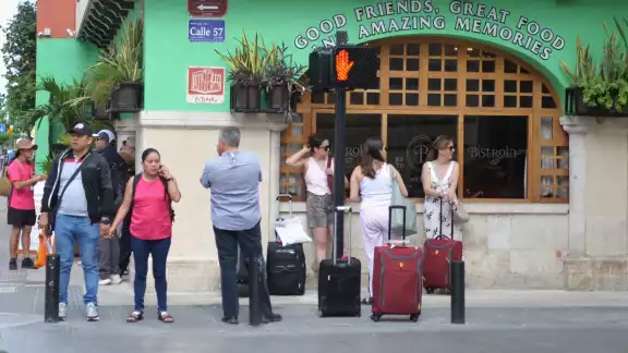 En Mérida se prevé la llegada de decenas de turistas en Verano En Mérida se prevé la llegada de decenas de turistas en Verano