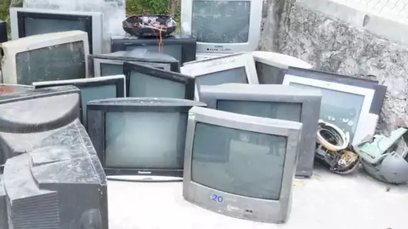 Se espera la recolecta de unas 850 kilos de aparatos electrónicos y mil 400 kilos de llantas Se espera la recolecta de unas 850 kilos de aparatos electrónicos y mil 400 kilos de llantas