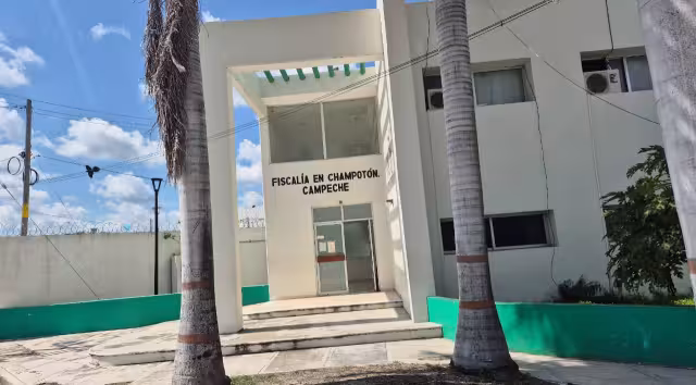 Sorprenden a individuo con reductores de velocidad robados rumbo a Carmen