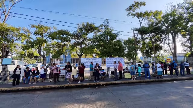 Pago de aguinaldo no resuelve crisis de jubilados en la UNACAR