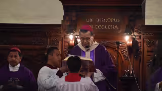 El Arzobispo de Yucatán encabezó la misa en la Catedral de Mérida