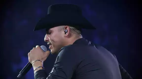 Espinoza Paz se irá como juez a La Academia