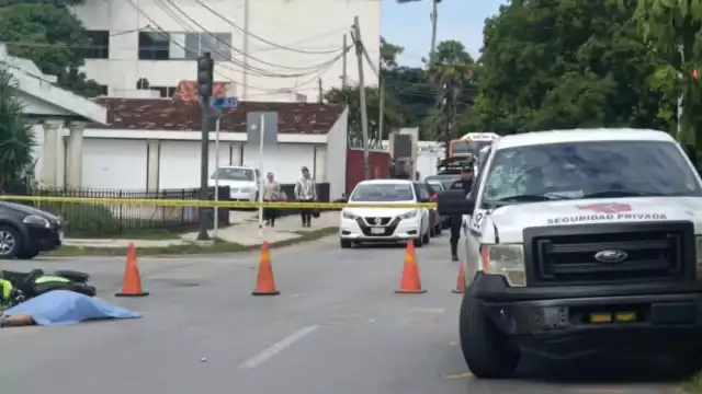 El conductor del vehículo fue detenido, al tiempo en que las autoridades de tránsito realizan el peritaje correspondiente