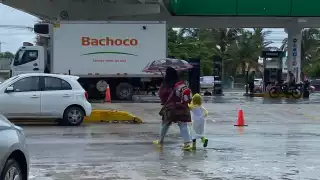 Ausentismo en escuelas e inundaciones por mal drenaje: Así afectaron las intensas lluvias en Cancún