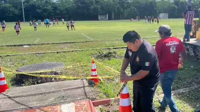 Madre e hija acabaron en aguas negras en el campo de Dzoncauich