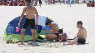 Una impresionante cantidad de visitantes arribó a Progreso, disfrutando de la playa y otros atractivos