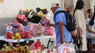 Los yucatecos aprovechan la quincena y compran regalos para sus parejas este 14 de febrero