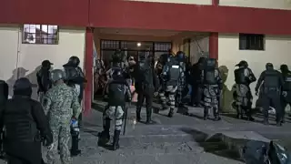 Investigan corrupción en el Cereso de Carmen tras hallazgo de drogas, armas y alcohol