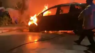 Los vecinos ayudaron a sofocar el fuego.