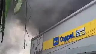 Empleados y clientes de Coppel en Veracruz viven tarde de terror por incendio
